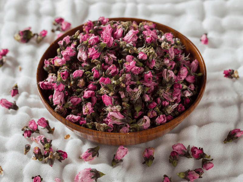 女性美容健康饮品，自然滋养，焕发青春光彩插图